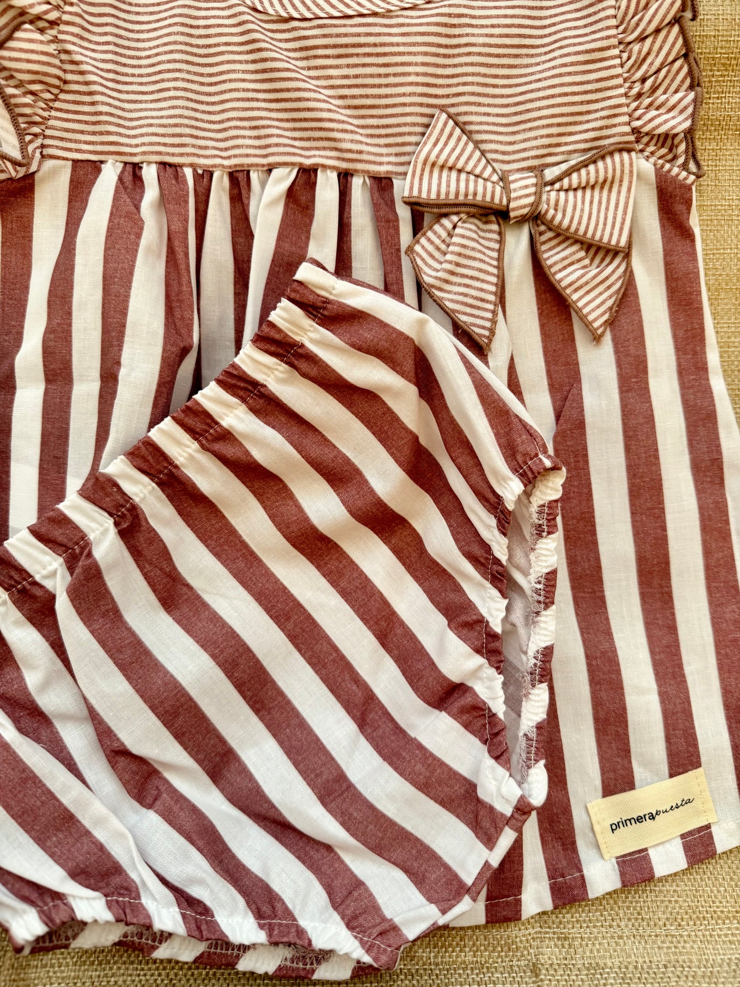 Vestido corto Clara con braguita cubre pañal